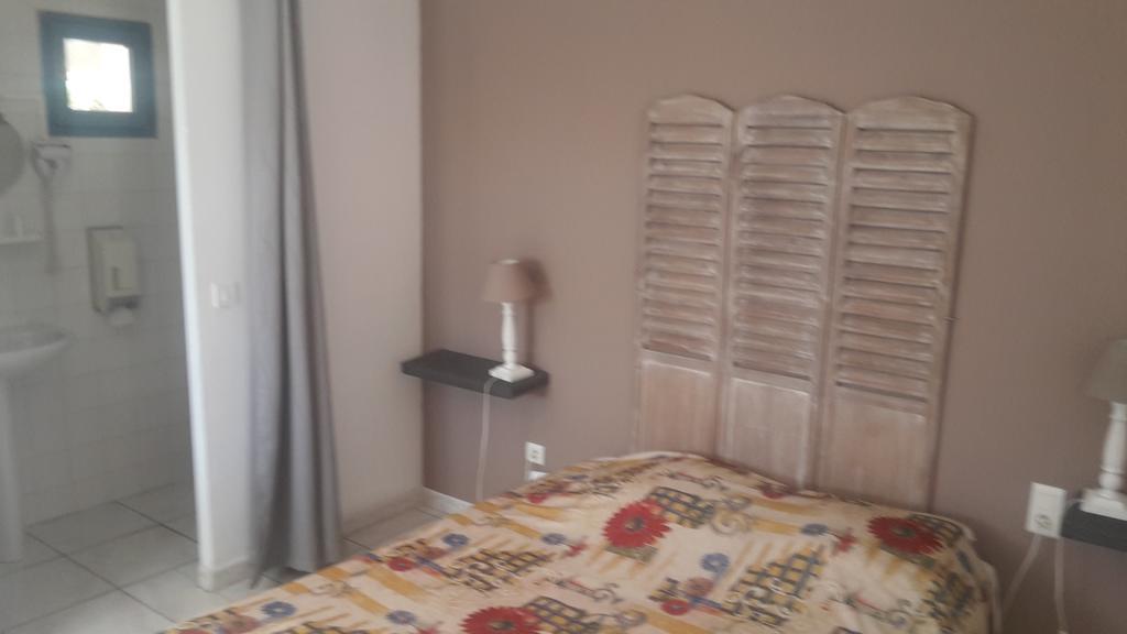 Le Mas De Mon Pere Saintes-Maries-de-la-Mer Quarto foto
